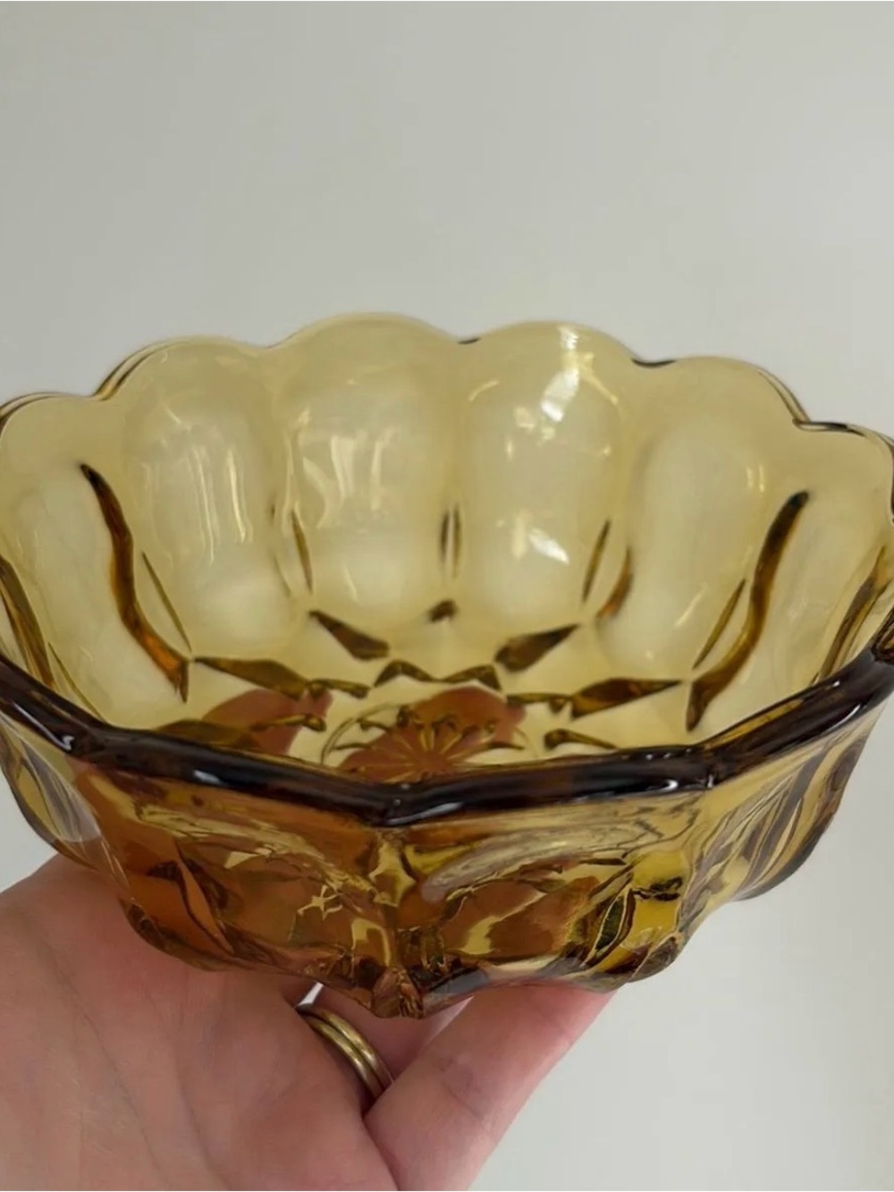 Anchor Hocking Fairfield Amber Glass Bowl